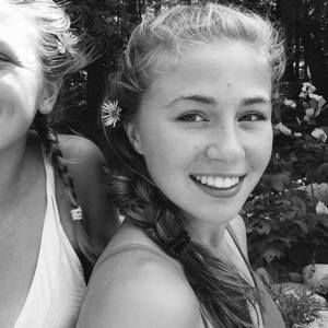 Meet your Posher, Hannah